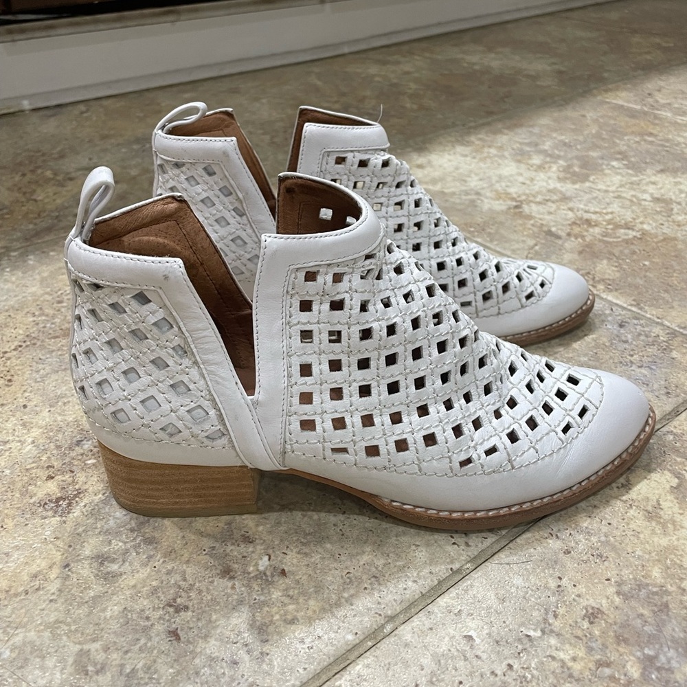 Jeffrey Campbell white booties